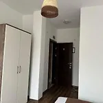 бялата къща 3*