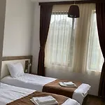 бялата къща Guest house