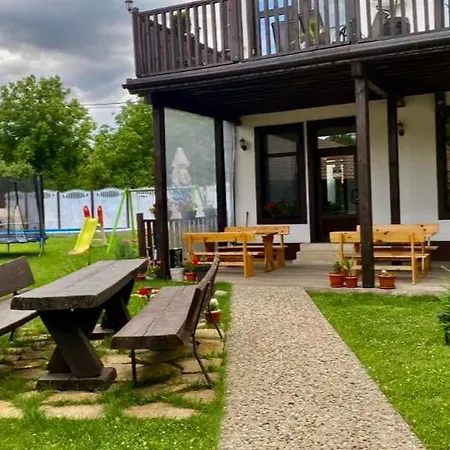 бялата къща Guest house 3*