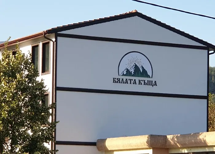 Maison d'hôtes бялата къща Chakalarovo