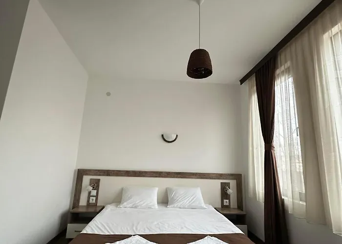 бялата къща 3* Chakalarovo