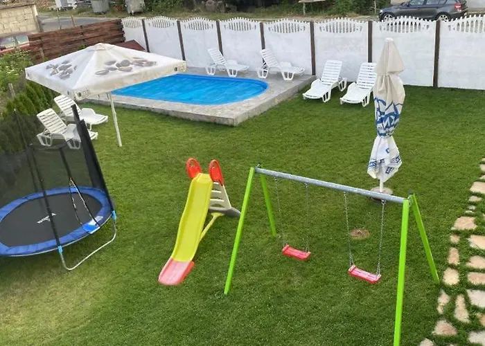 Maison d'hôtes бялата къща 3*