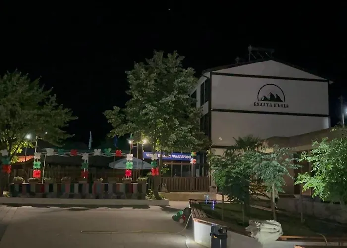 Maison d'hôtes бялата къща 3*